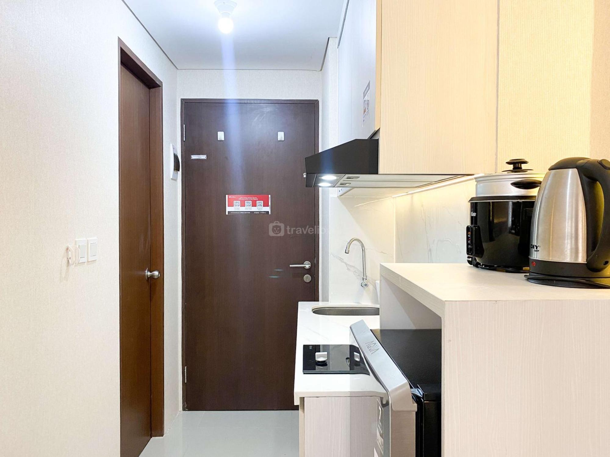 Apartemen Homey And Minimalist Transpark Juanda Timur By Travelio