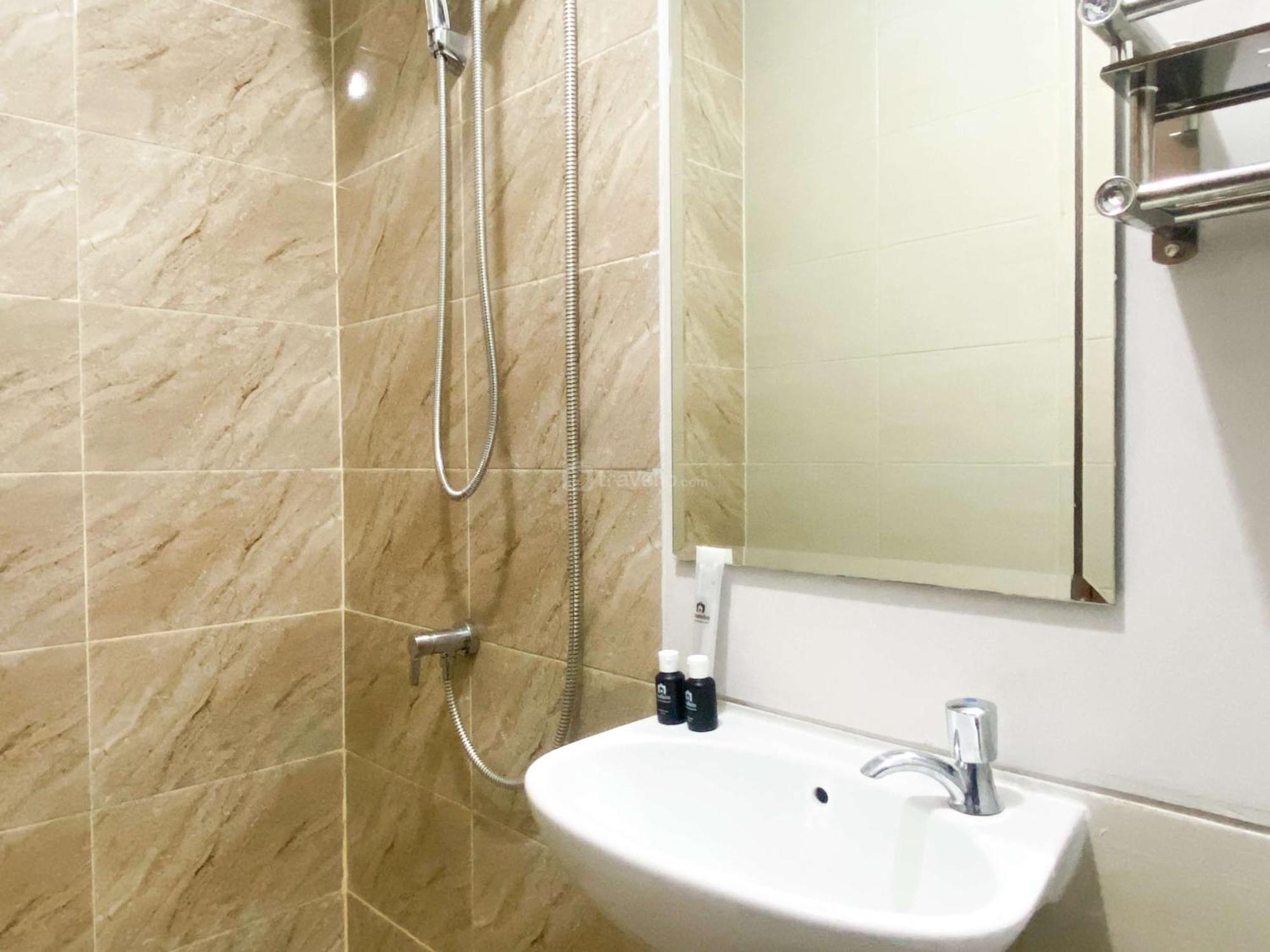 Apartemen Homey And Minimalist Transpark Juanda Timur By Travelio