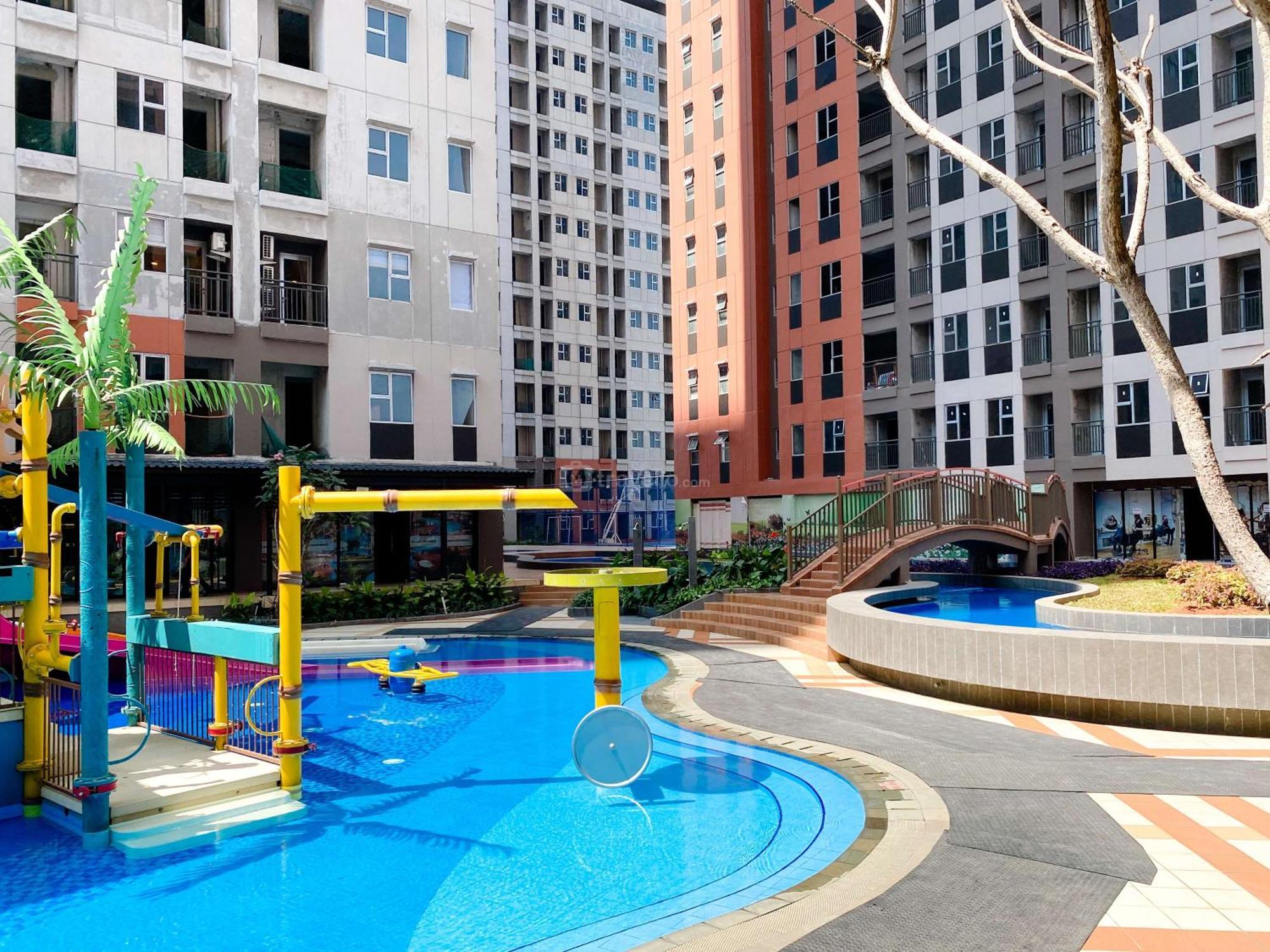 Homey And Minimalist Transpark Juanda Timur By Travelio Apartemen *